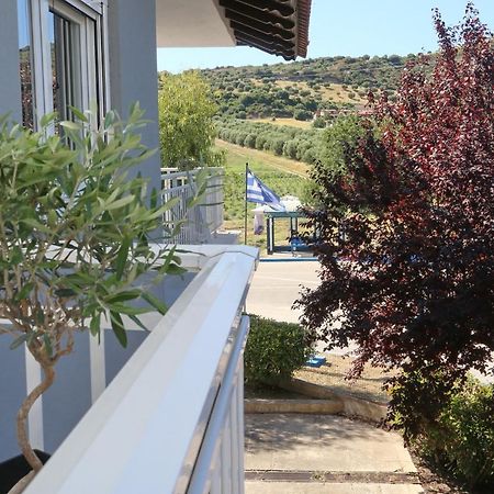 Mare Monte Luxury Apartments 2 Nea Skioni Exterior foto